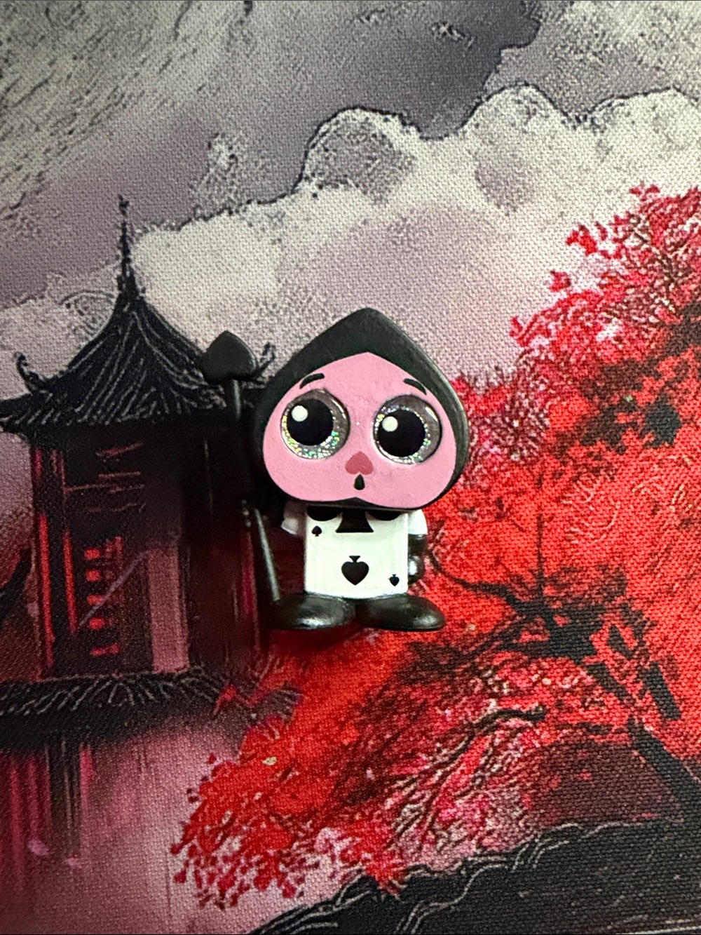 Black card soldier doorables